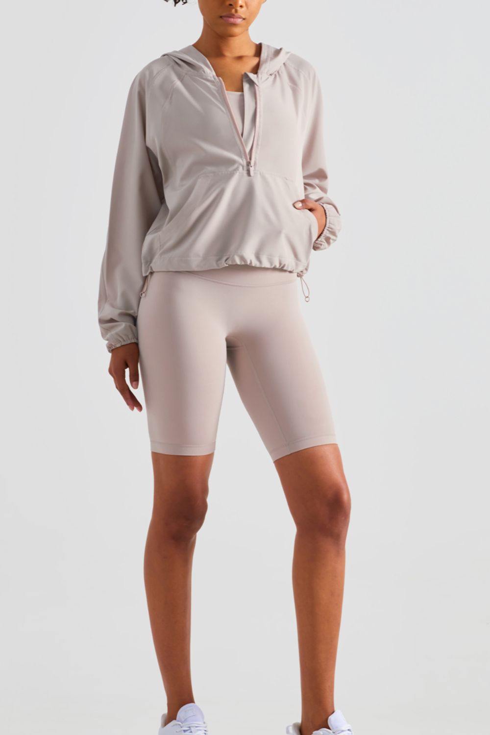 HALF-ZIP HOODED SPORTS TOP