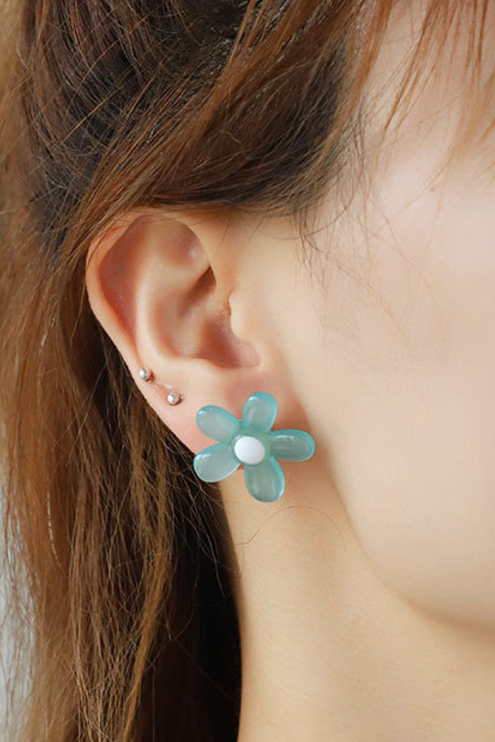 FLOWER SHAPE RESIN EARRINGS